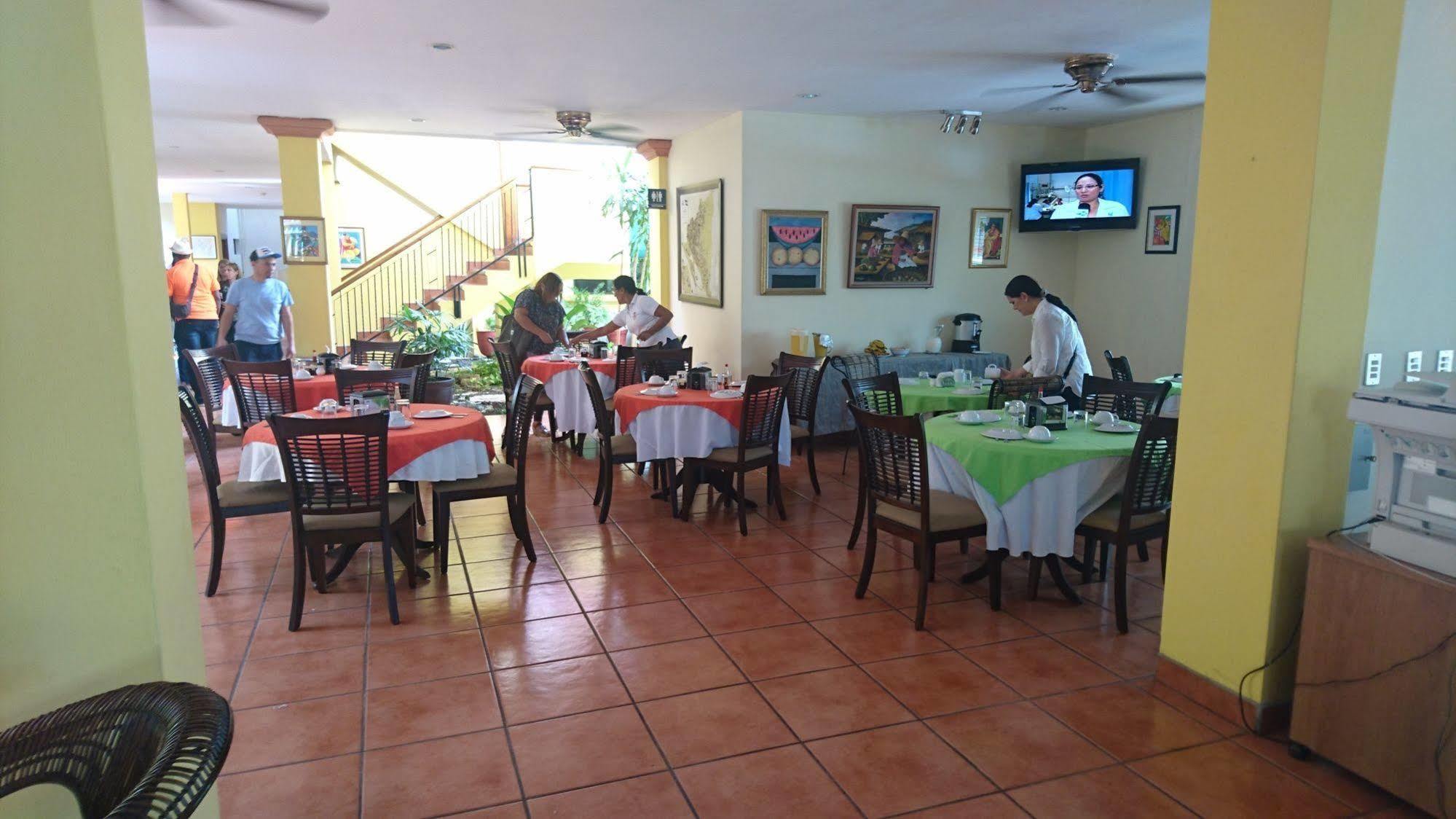 Hotel Brandts Los Robles De San Juan Managua Zewnętrze zdjęcie